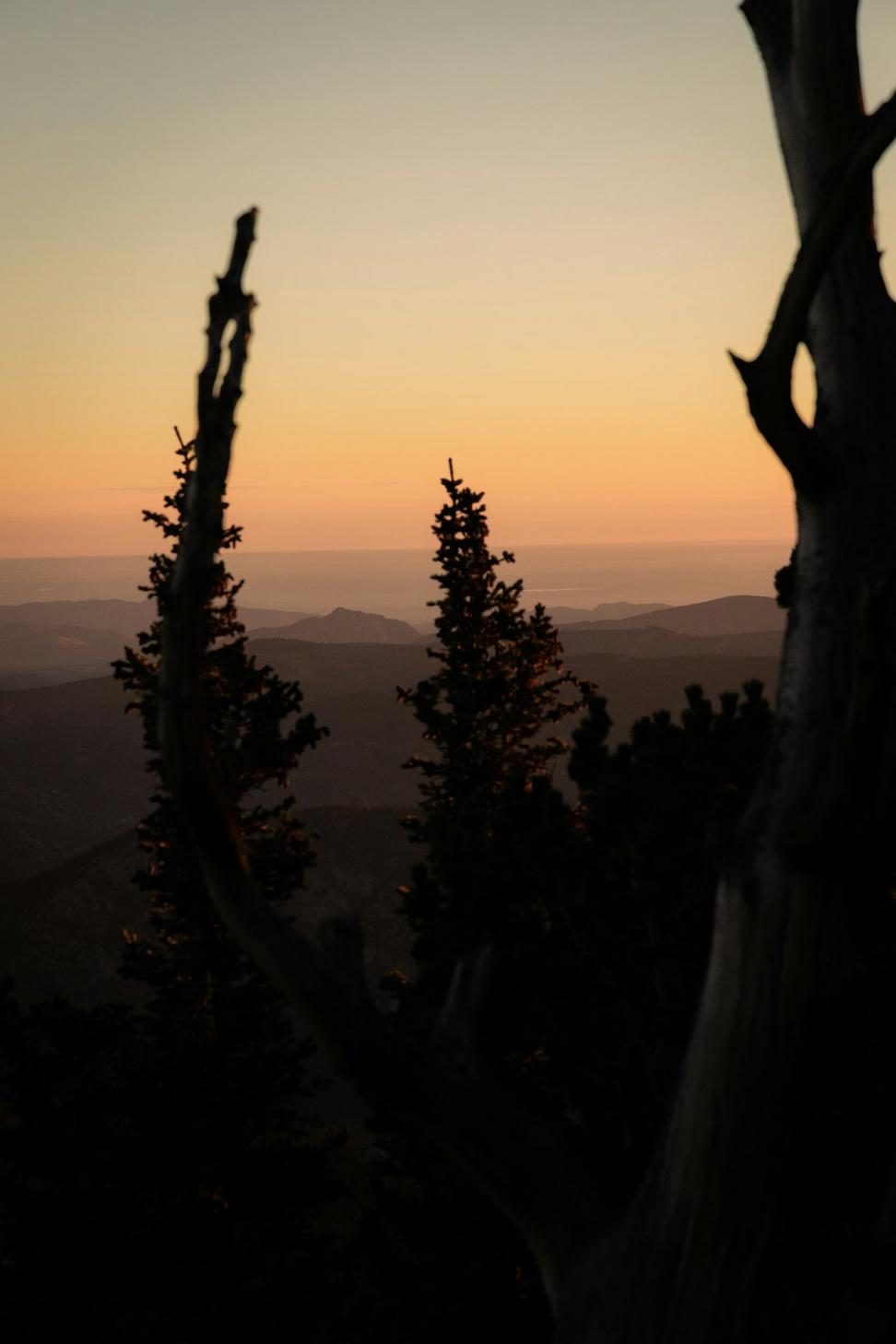 Ravelon Quinthar at sunset